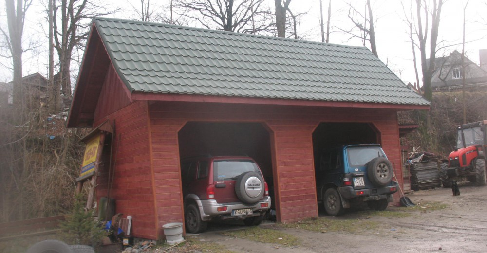 Garaż drewniany